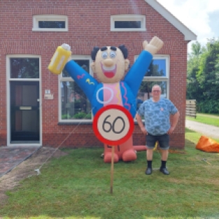 Opblaasbare man 60 enz.. jaar